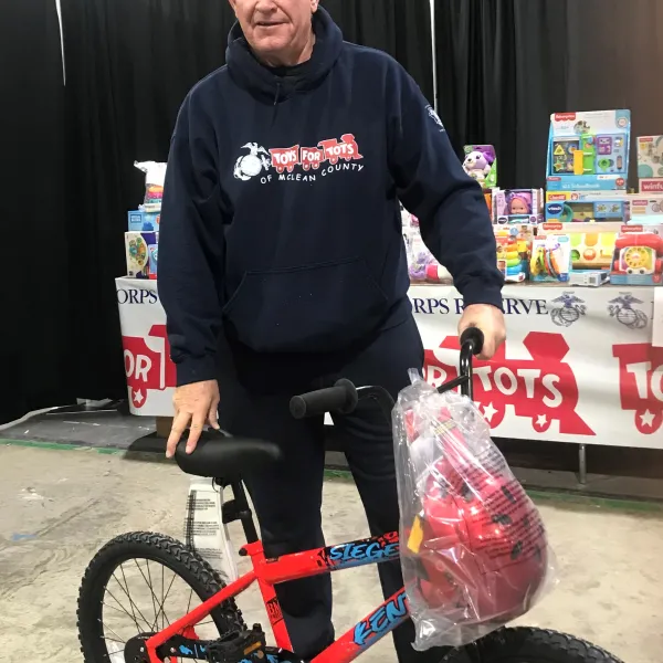 Laborers 362 retiree Willis Nowell prepares another bike for the Salvation Army distribution, December 20, 2022.
